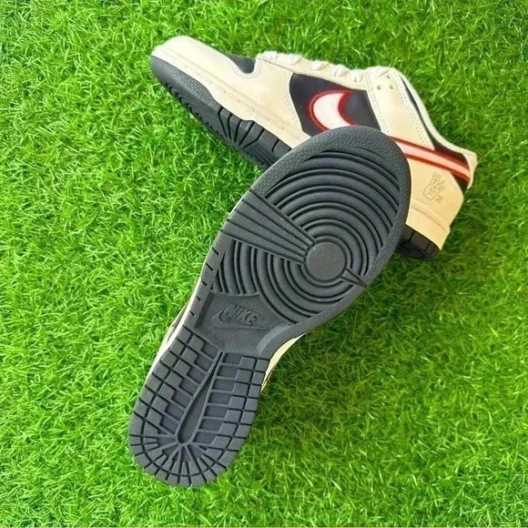 Nike Dunk Low Prm White / University Red / Obsidian - Picture 3 of 8